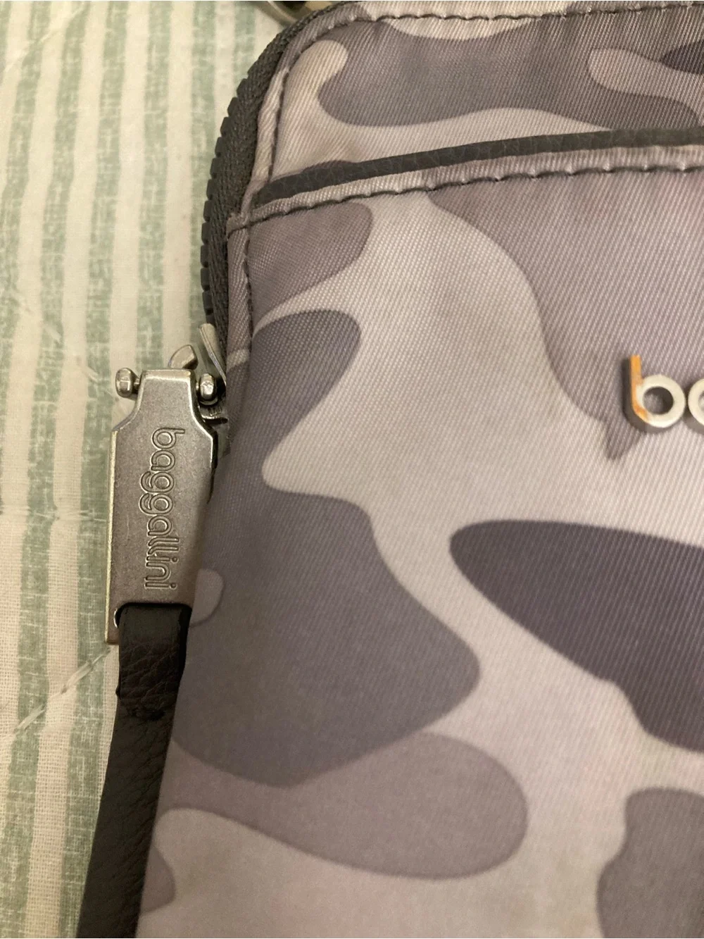 Baggallini Gray Camo Crossbody Pouch